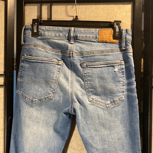 American Eagle distressed skinny Jean- 28x30 - Picture 4 of 8